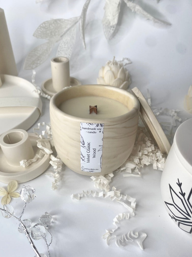 Sojas vaska svece traukā ar aromātu