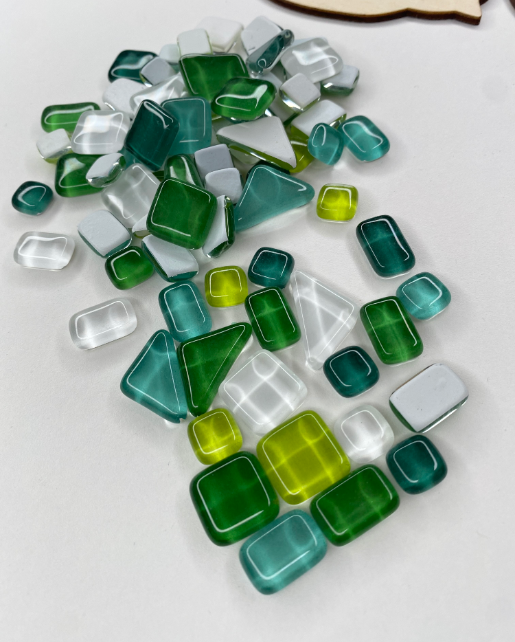 Zaļas krāsas mozaīkas radošais komplekts. green mix glass mozaik